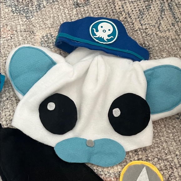 Octonauts Homemade Family Penguin and Polar Bear Costume - Picture 15 of 16